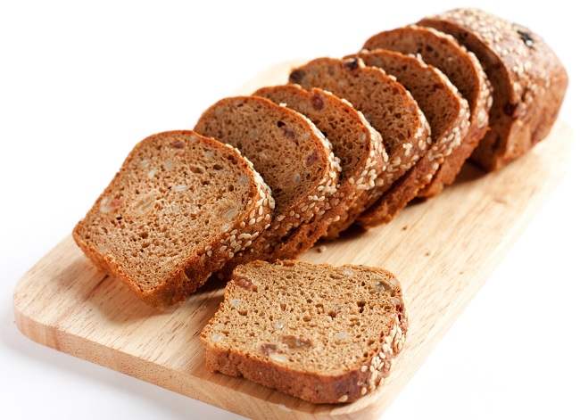 Motive pentru a mânca pâine integrală și sfaturi pentru a o alege
