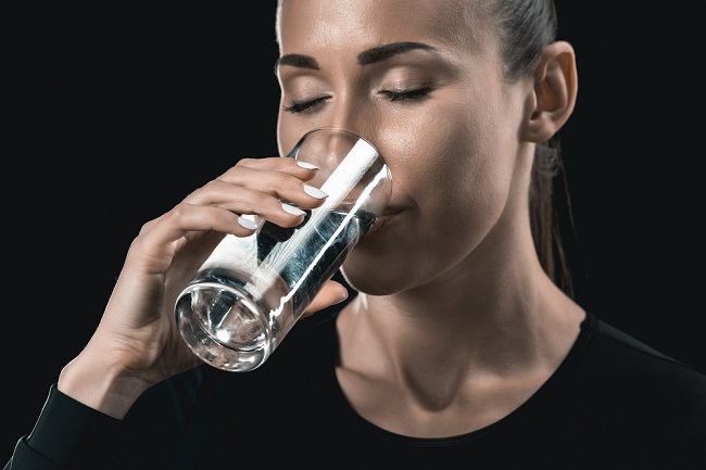 물 단식 다이어트 방법, 이점 및 위험