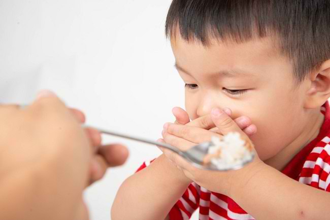 아이들의 섭식 곤란 원인과 극복 방법