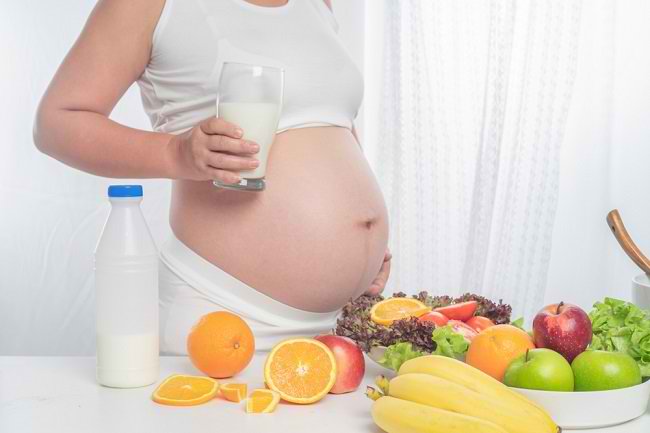 젊은 임산부를 위한 다양한 건강 식품 옵션