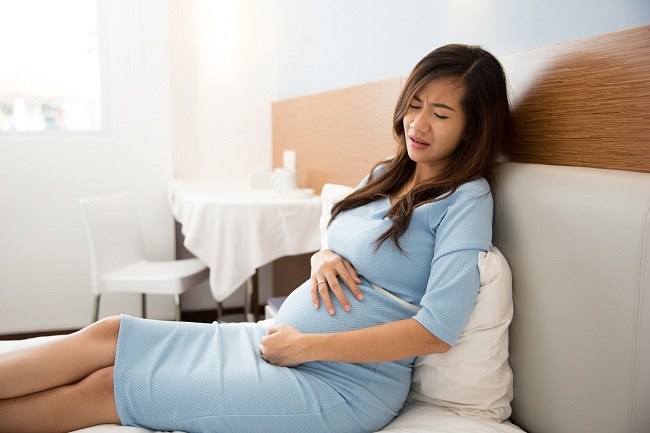 임신 중 복부 팽만감을 극복하는 방법