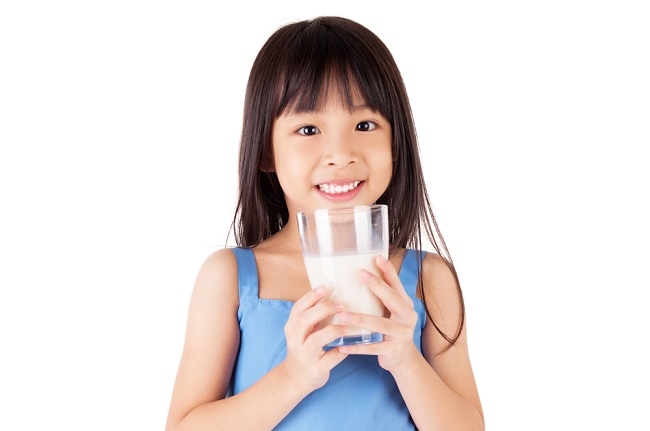 우유 한 잔의 영양 성분과 어린이를 위한 이점 알아보기