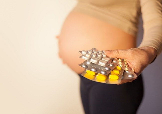 이것은 임신을 위한 태아 비타민의 중요성입니다