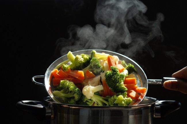 Kokt eller ångad, vilket är ett hälsosammare sätt att laga mat?