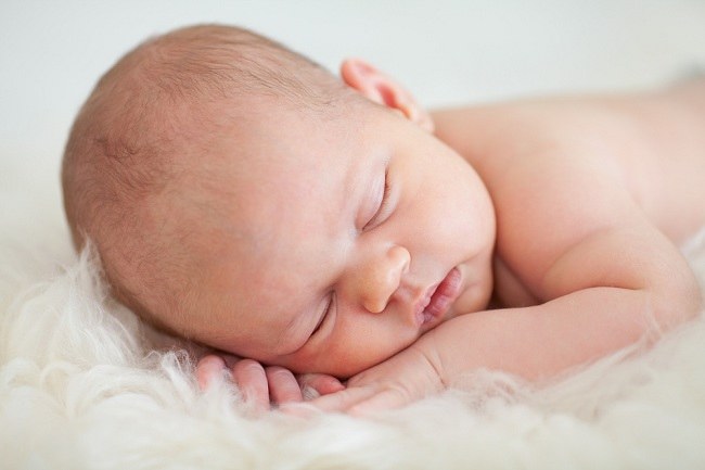 아기가 엎드려 자는 것이 좋은 때는 언제인가요?