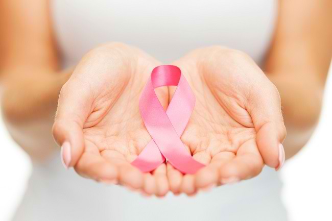 너무 늦기 전에 1기 유방암의 4가지 특징을 인식하십시오