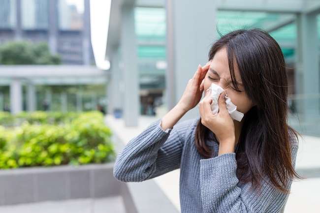 알레르기성 감기와 감염성 감기와의 차이점 알기