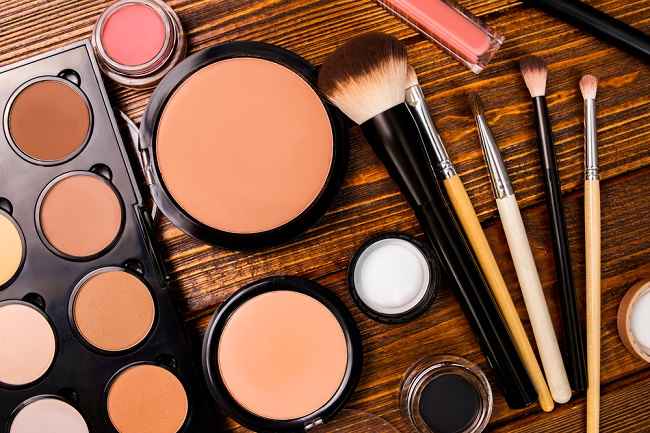 Kennenlernen der Grundzutaten von Kosmetik
